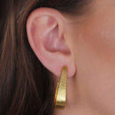 Brinco Dourado Formato Gota Escovado - Galeria